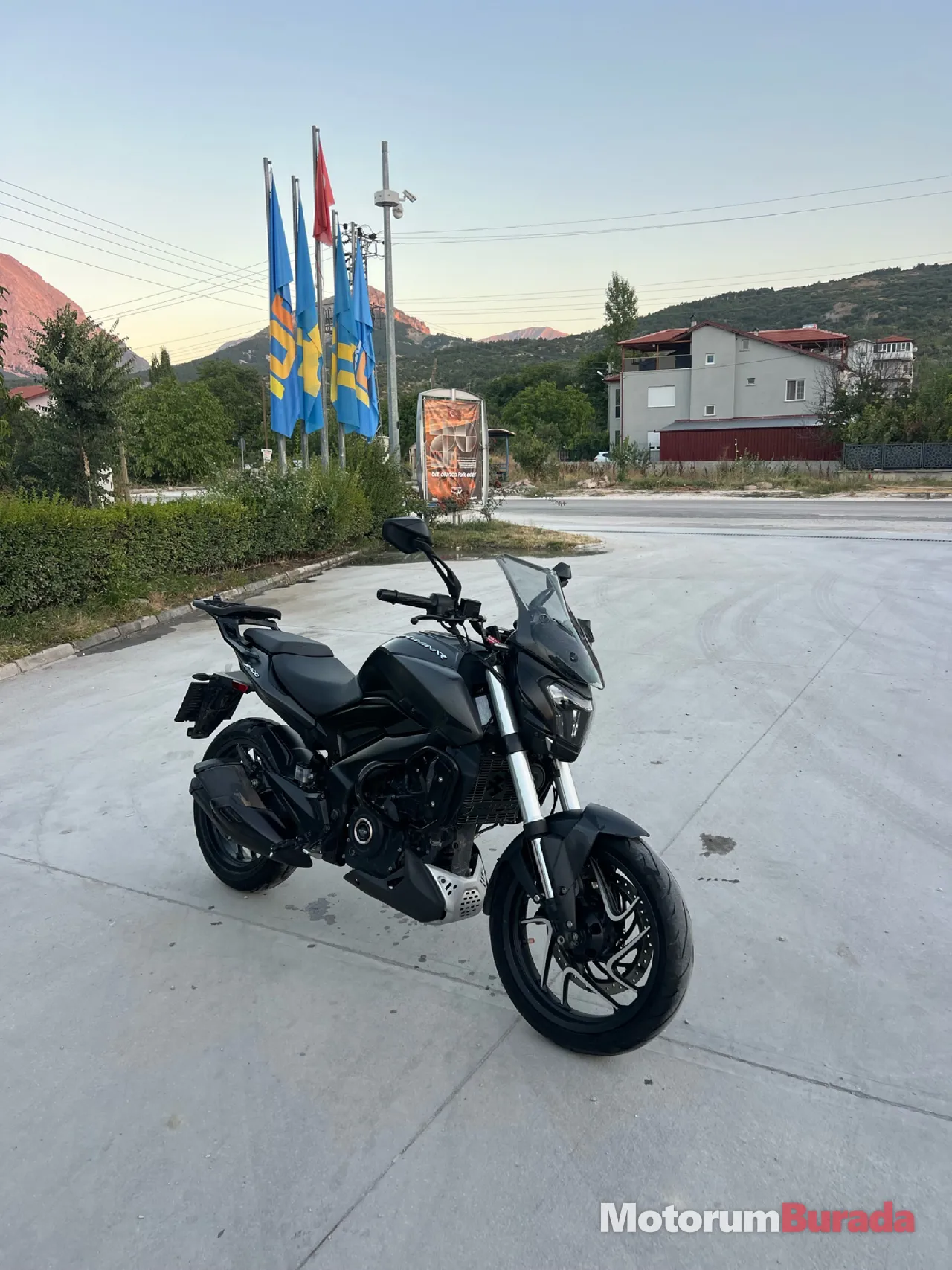 2023 model 35.000 km de imamdan (takas düşünülür)