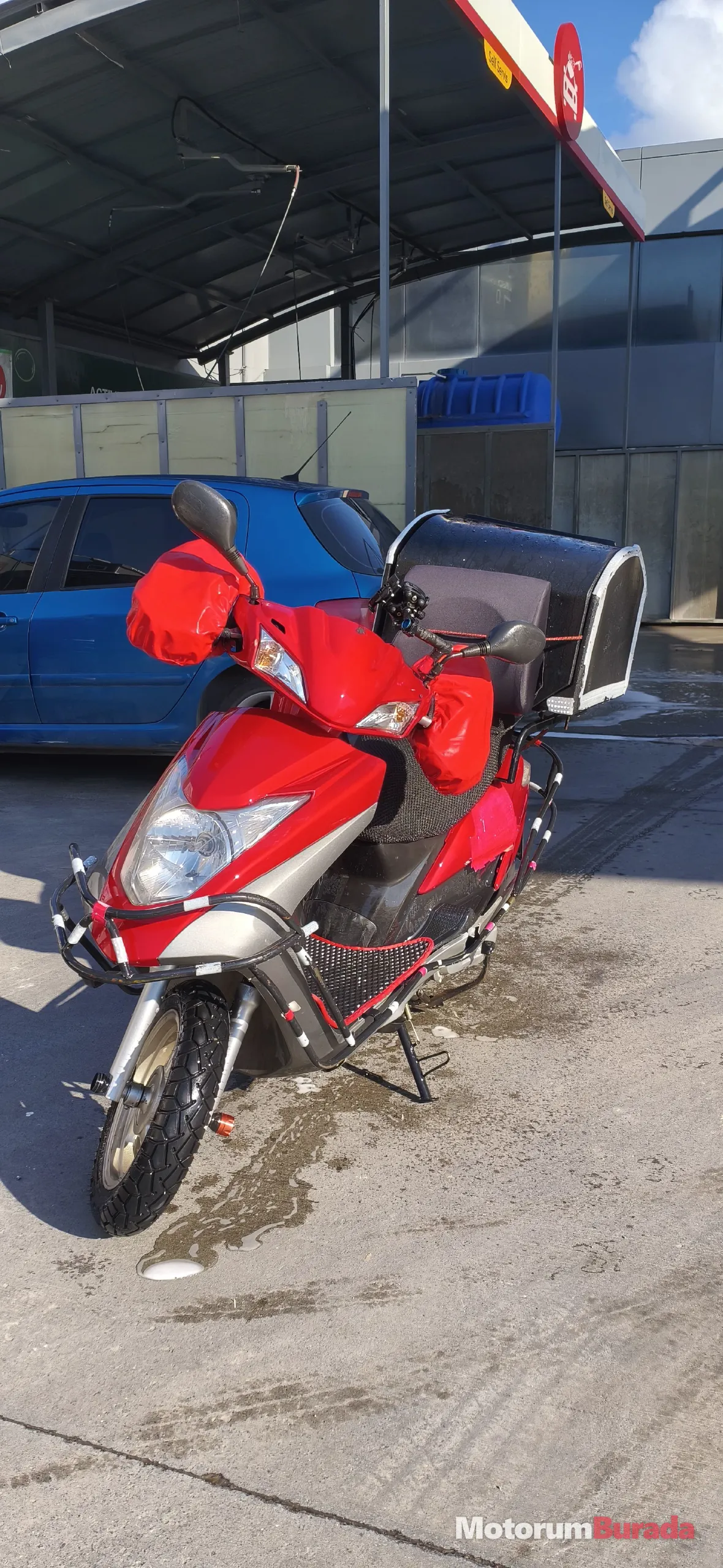 Kurye motoru kaçmaz