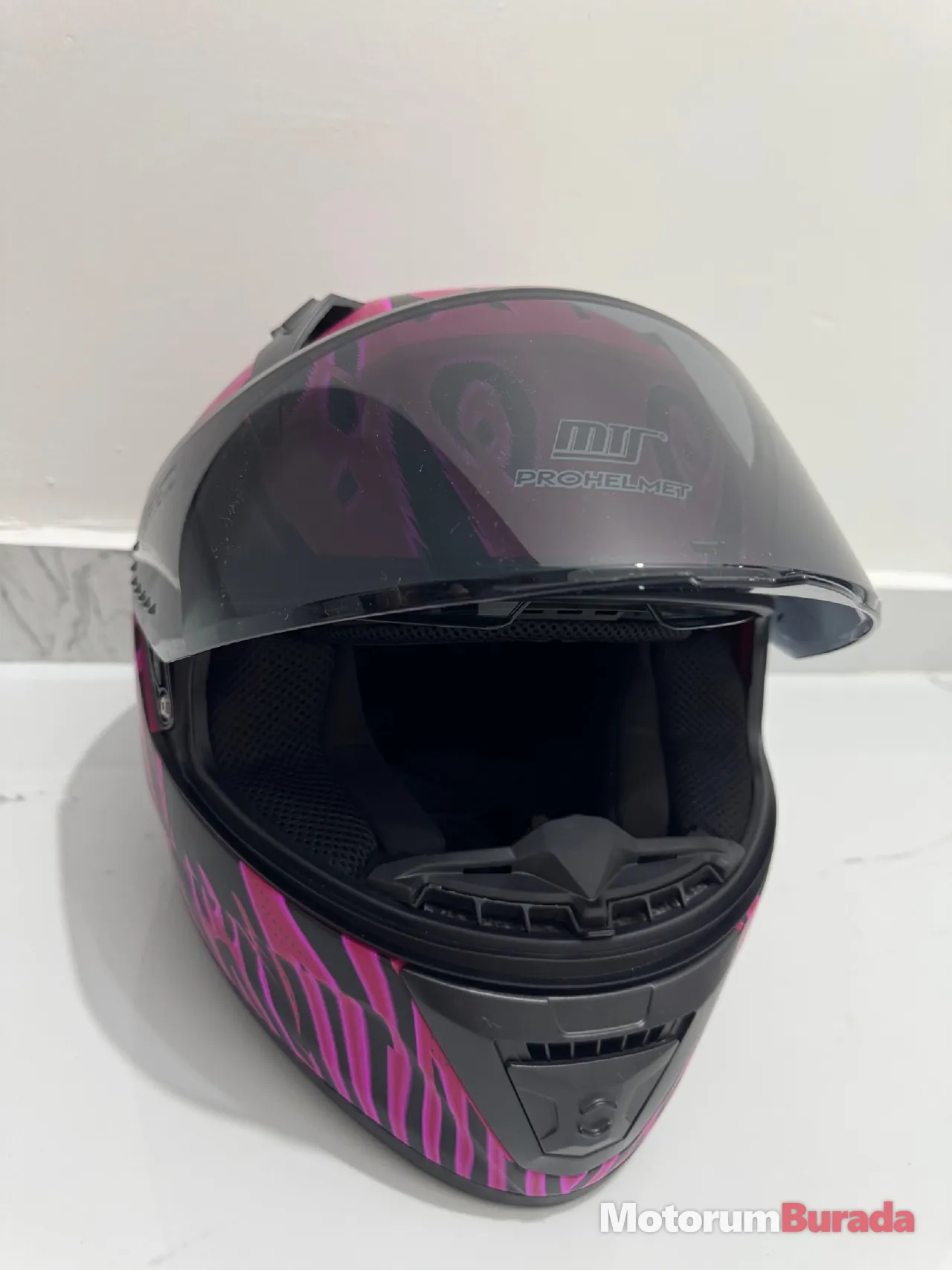 MTS LEOPAR PINK GÜNEŞ VİZÖRLÜ KASK SİYAH CAMLI